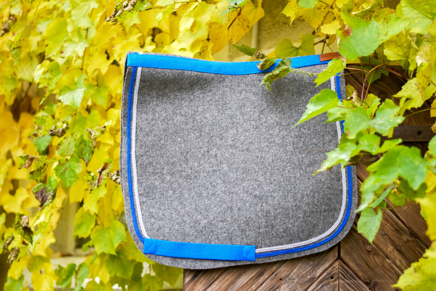 Filzschabracke Dressur in blau