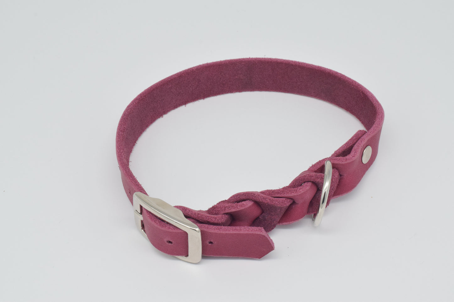 Individuelles Hundehalsband aus Fettleder